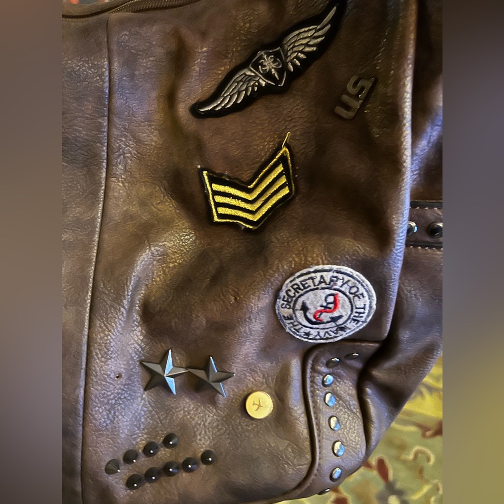 BLACK RIVET ARMY PATCH PURSE - Picture 2 of 5